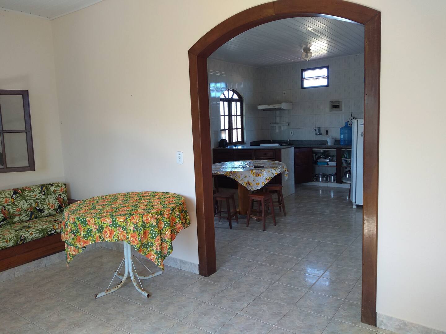 Guanabara/Castelhanos 3 quartos - 2º andar